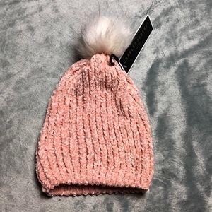 🤶🏼cozy winter hat!🤶🏼 $10